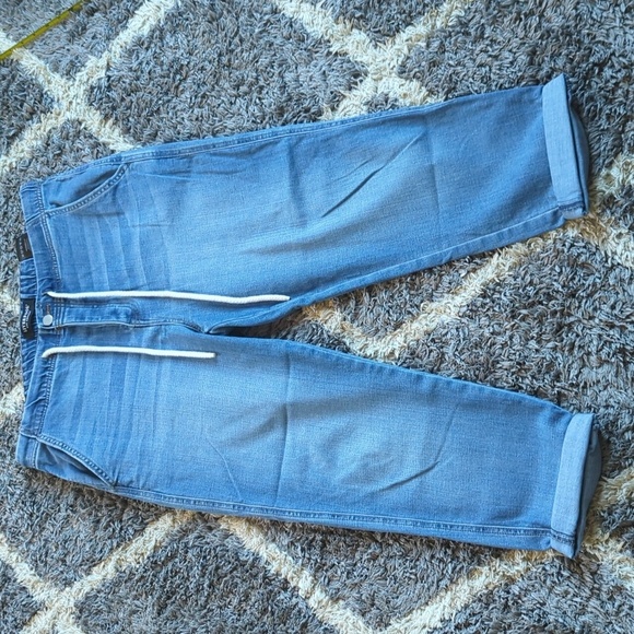 Liverpool The Rascal Tie Front In Conway Elastic Waist Denim Capri Size 14/32 - Picture 2 of 7